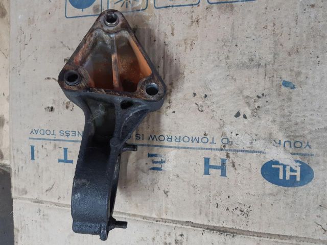 bontott FIAT DUCATO Jobb első Féltengely Tartó