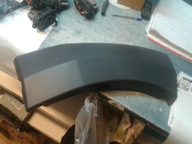 bontott FIAT DUCATO Jobb első Sárvédő Szélesítő