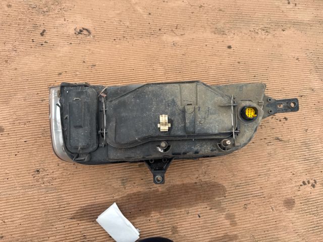 bontott FIAT DUCATO Jobb Fényszóró