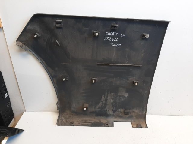 bontott FIAT DUCATO Jobb hátsó Sárvédő Díszléc