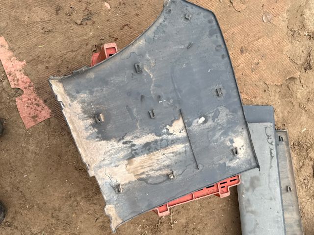 bontott FIAT DUCATO Jobb hátsó Sárvédő Díszléc