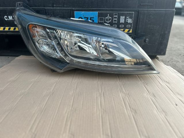 bontott FIAT DUCATO Jobb Ledes Fényszóró