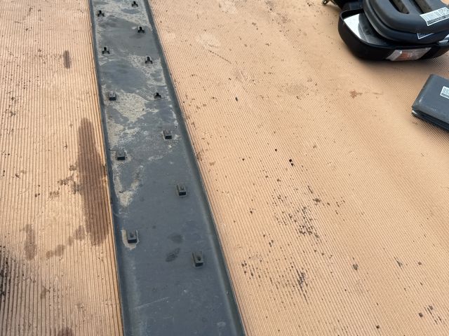 bontott FIAT DUCATO Jobb Tolóajtó Díszléc