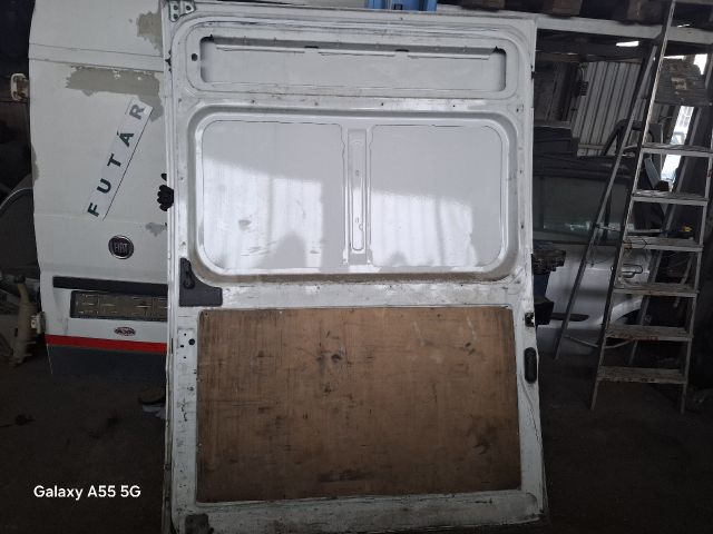 bontott FIAT DUCATO Jobb Tolóajtó (Részeivel)