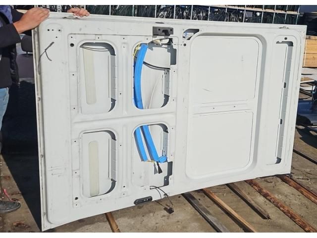 bontott FIAT DUCATO Jobb Tolóajtó (Üres lemez)