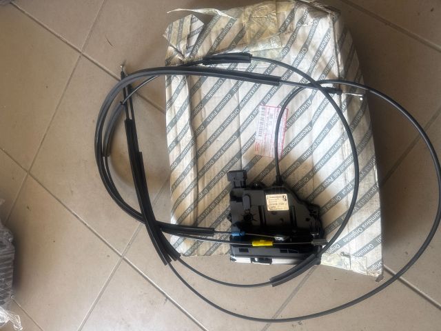 bontott FIAT DUCATO Jobb Tolóajtó Zárszerkezet