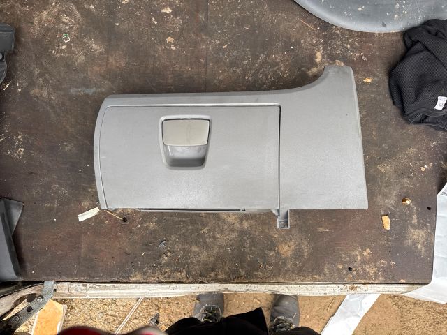 bontott FIAT DUCATO Kesztyűtartó