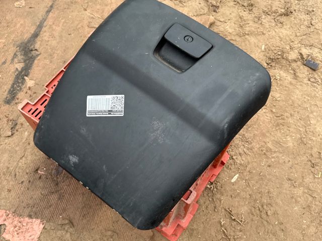 bontott FIAT DUCATO Kesztyűtartó