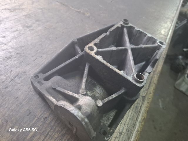 bontott FIAT DUCATO Klímakompresszor Tartó Bak