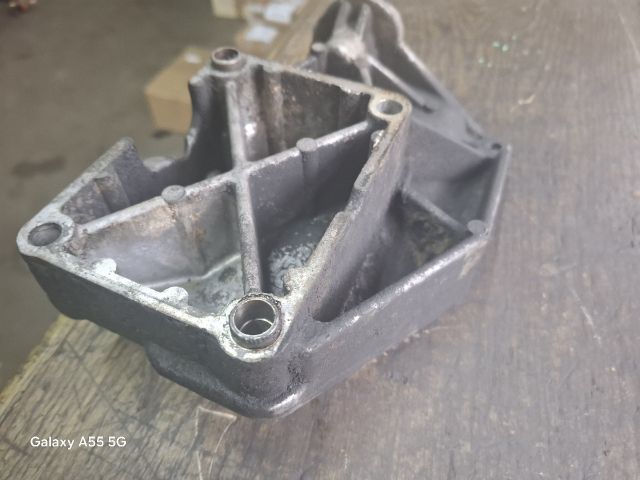 bontott FIAT DUCATO Klímakompresszor Tartó Bak