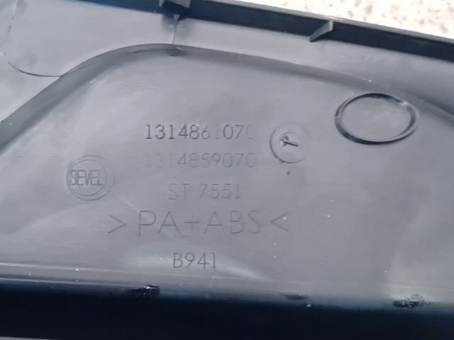 bontott FIAT DUCATO Középkonzol Keret