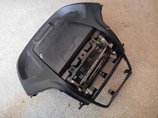 bontott FIAT DUCATO Középkonzol Keret