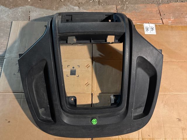 bontott FIAT DUCATO Középkonzol Keret