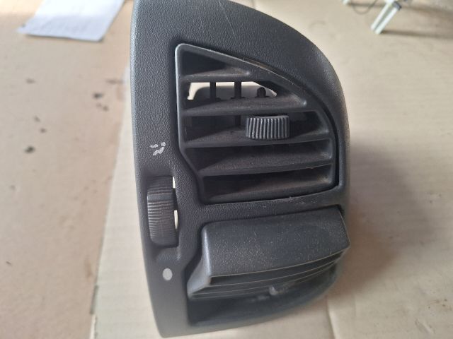 bontott FIAT DUCATO Középső Jobb Szellőző