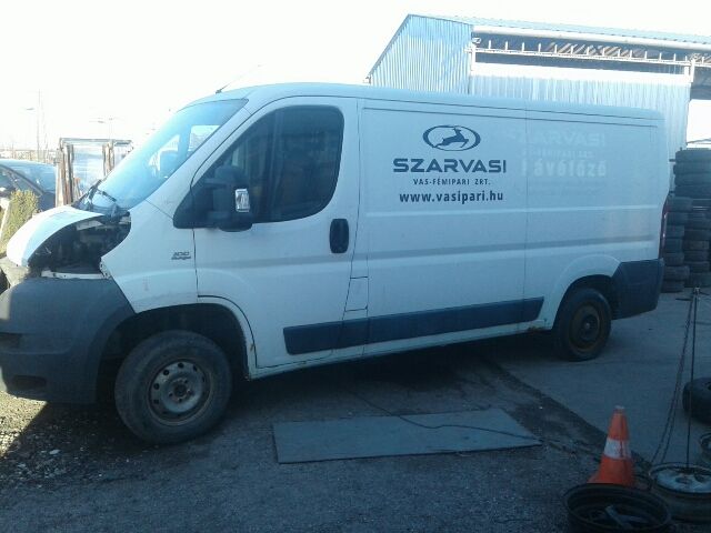 bontott FIAT DUCATO Középső Szellőző