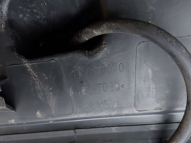 bontott FIAT DUCATO Levélrács