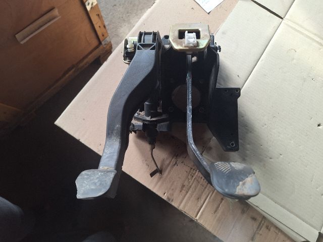 bontott FIAT DUCATO Pedálbak