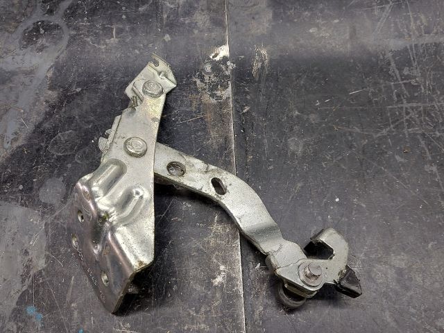 bontott FIAT DUCATO Tolóajtó Sín Görgő