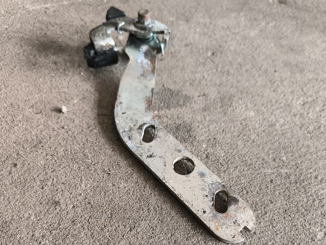 bontott FIAT DUCATO Tolóajtó Sín Görgő