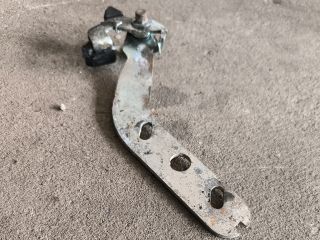 bontott FIAT DUCATO Tolóajtó Sín Görgő