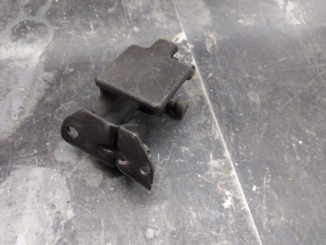 bontott FIAT DUCATO Tolóajtó Sín Görgő