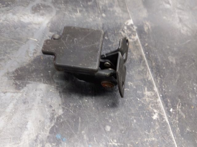 bontott FIAT DUCATO Tolóajtó Sín Görgő