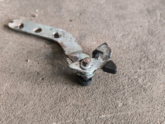 bontott FIAT DUCATO Tolóajtó Sín Görgő