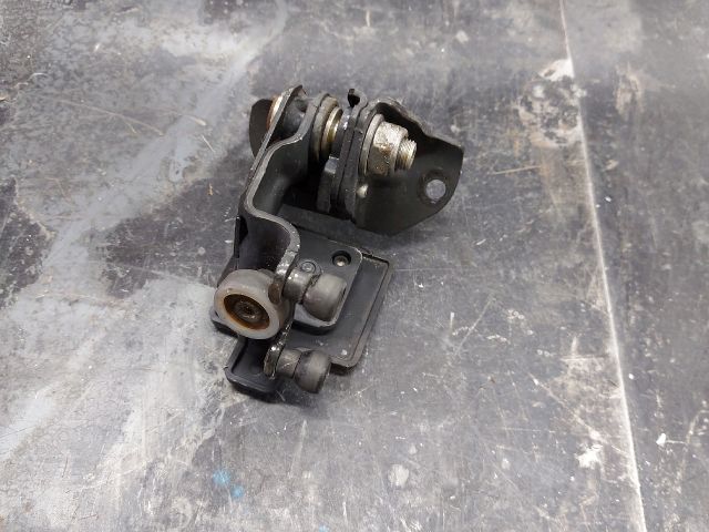 bontott FIAT DUCATO Tolóajtó Sín Görgő