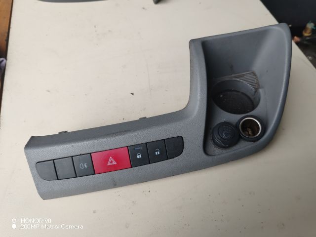 bontott FIAT DUCATO Vészvillogó Kapcsoló
