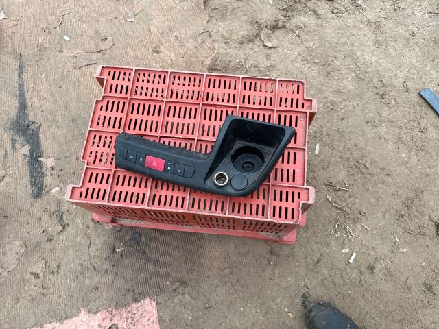 bontott FIAT DUCATO Vészvillogó Kapcsoló