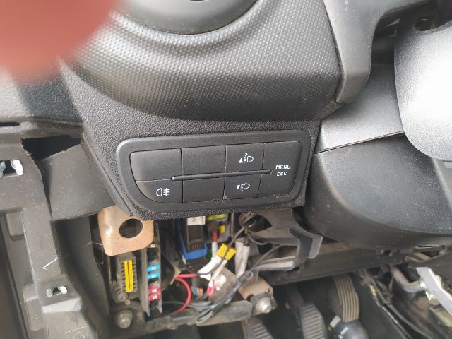 bontott FIAT FIORINO Bal első Csonkállvány Kerékaggyal