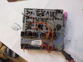 bontott FIAT FIORINO Biztosítéktábla Motortér