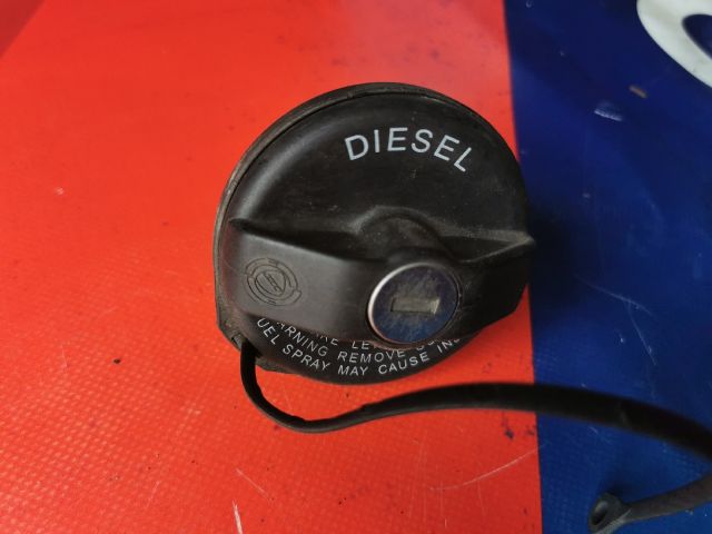 bontott FIAT FIORINO Tanksapka