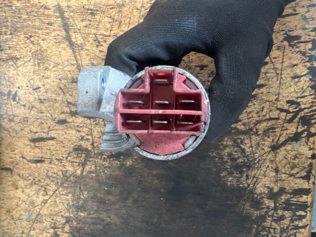 bontott FIAT FIORINO Gyújtáskapcsoló Házzal