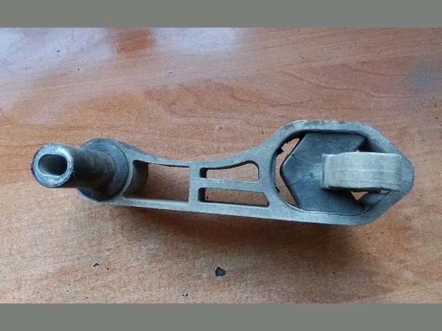 bontott FIAT FIORINO Váltó Tartó Bak (Pozíciófüggetlen)