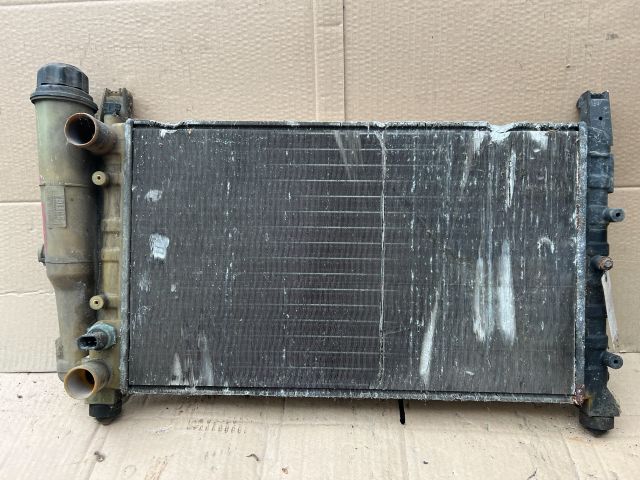 bontott FIAT FIORINO Vízhűtő Radiátor (Nem klímás)