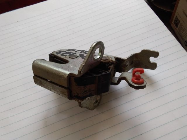 bontott FIAT FIORINO Bal Csomagtérajtó Zárszerkezet