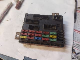 bontott FIAT FIORINO Biztosítéktábla Utastér