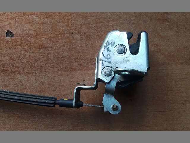 bontott FIAT FIORINO Csomagtérajtó Zárszerkezet