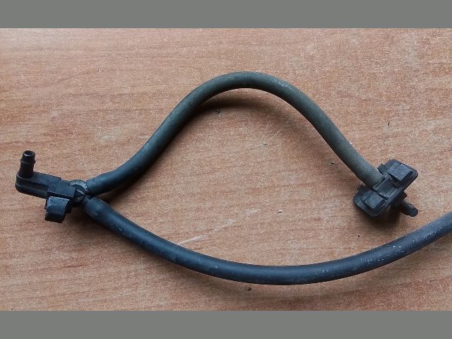 bontott FIAT FIORINO Első Ablakmosó Fúvóka