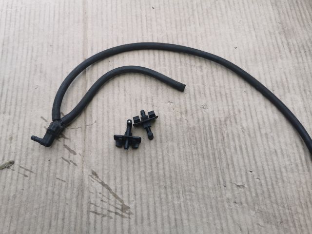 bontott FIAT FIORINO Első Ablakmosó Fúvóka