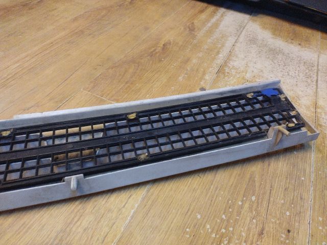 bontott FIAT FIORINO Hűtőrács