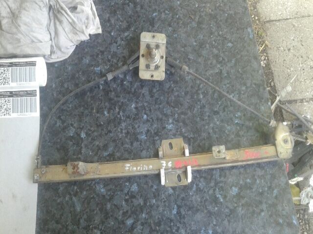 bontott FIAT FIORINO Jobb első Ablakemelő Szerkezet (Mechanikus)