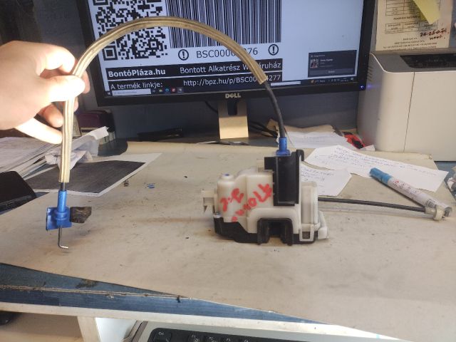 bontott FIAT FIORINO Jobb első Ajtózár