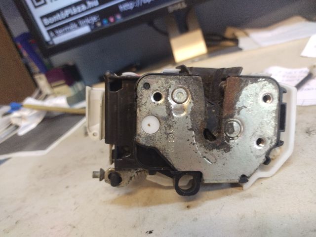 bontott FIAT FIORINO Jobb első Ajtózár