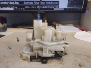 bontott FIAT FIORINO Jobb első Ajtózár