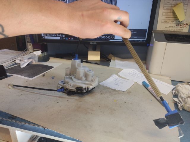 bontott FIAT FIORINO Jobb első Ajtózár