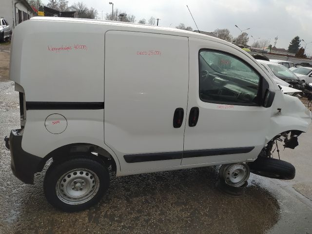 bontott FIAT FIORINO Jobb első Gumikéder