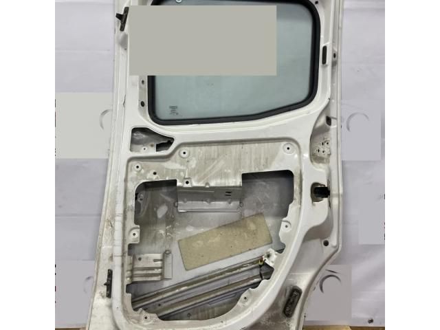 bontott FIAT FIORINO Jobb hátsó Ajtó (Üres lemez)