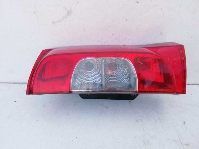 bontott FIAT FIORINO Jobb Hátsó Lámpa